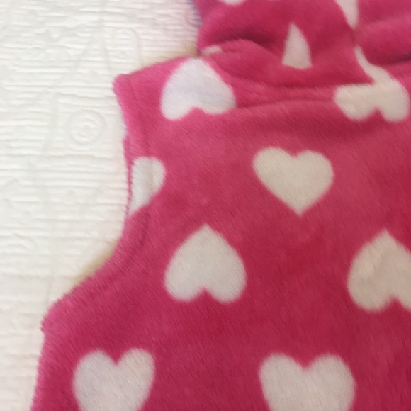 3T (4/$20) Pink Polka-Heart Vest by Disney - Picture 9 of 10